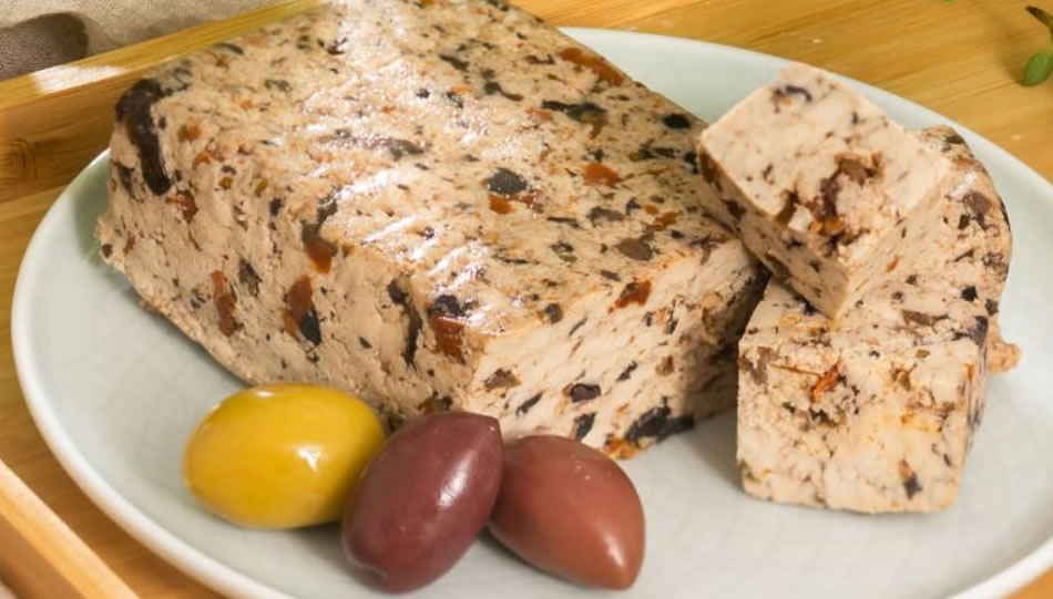 Tofu with Olives, Tomatoes & Herbs, 200g