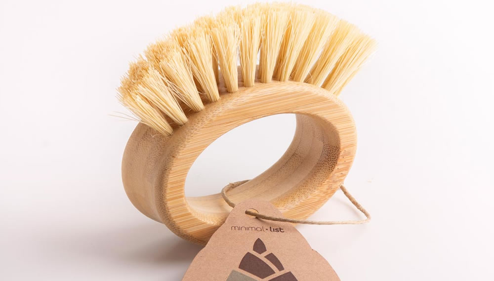 Minimal List, Bamboo Ring Veggie Brush