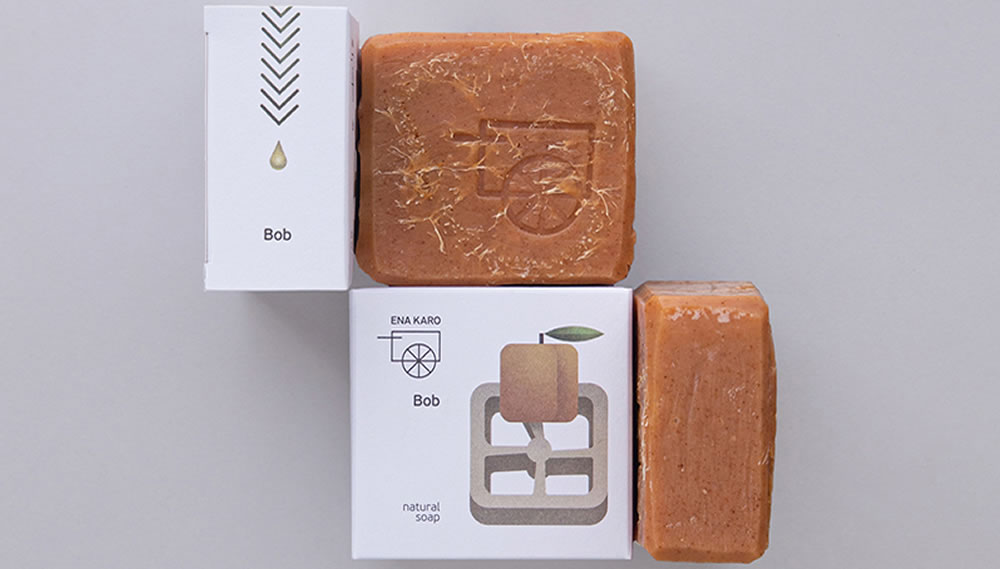 Soap with Luffa Sponge, Apricot Kernel oil & Sweet Paprika, 100g